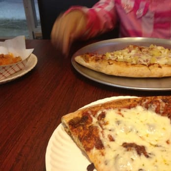Antonio's Pizzeria - Pizza slices and order of chicken wings dining in! - Pizza Near Me - Pittsburgh, Pennsylvania