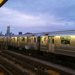 Queens Health Center - Very convenient location with the nearby 40th St station on the 7 line...