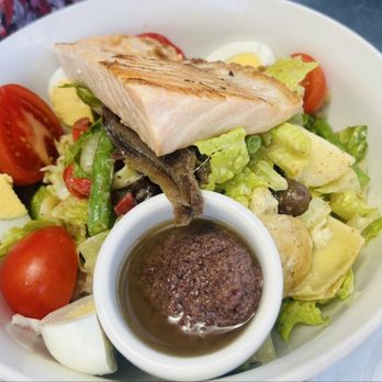 Chez Maman East - Salmon Nicoise Salad - French Near Me - San Francisco, California