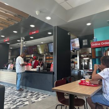 Jollibee - Inside - Fast Food Near Me - Los Angeles, California
