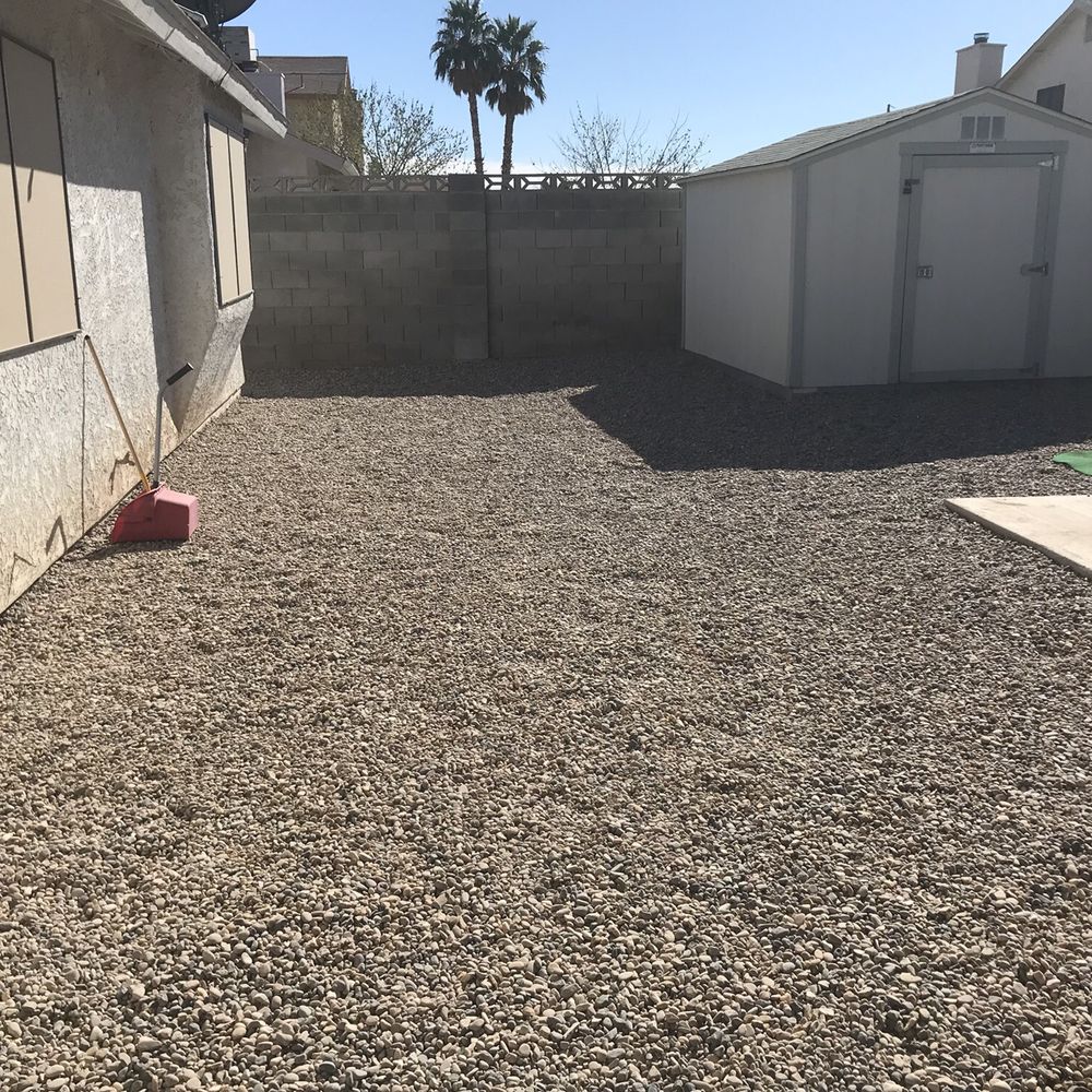 Manuel Tree Service - New rock. 1300sq ft done in 4.5 hours. - Tree Services Near Me Manuel Tree Service - New rock. 1300sq ft done in 4.5 hours. - Tree Services Near Me