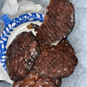 Donut Pro - Apple Fritters ended up where they belong in the garbage - Donuts Near Me - Tucumcari, New Mexico