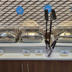Holiday Inn Express Bethlehem - Hot buffet