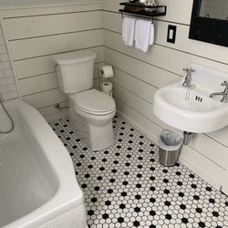 Saugatuck Flooring