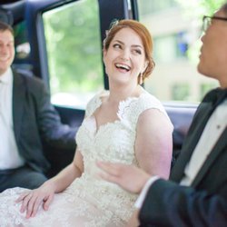 Lincoln Photography - Candid wedding party photos