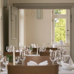 Schlössle Restaurant - Titel hinzufügen