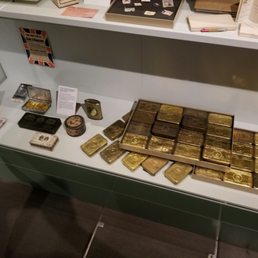 More examples of Christmas gifts for those serving during the war. More examples of Christmas gifts for those serving during the war.