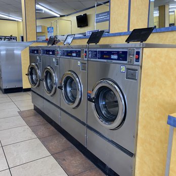 Sparkles Laundry - Three load washers - Laundromat Near Me - Van Nuys, California Sparkles Laundry - Three load washers - Laundromat Near Me - Van Nuys, California