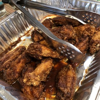 C View Inn - Supposed to be honey bbq wings, where's the sauce? - American Near Me - Cape May, New Jersey