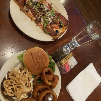 Dam Bar & Grille - Flatbread supreme and blue cheeseburger with onion rings - Salad Near Me - Page, Arizona