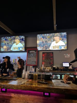 Brewski's Bar & Arcade by null