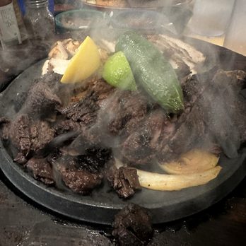 El Tapatio - Sizzling, hot fajita plate - Mexican Near Me - Citrus Heights, California El Tapatio - Sizzling, hot fajita plate - Mexican Near Me - Citrus Heights, California