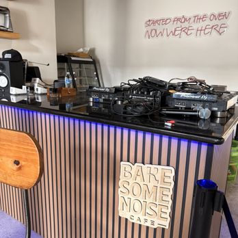 Bake Some Noise - Yelp is not updated. No one here. CLOSED - Bakeries Near Me - Los Angeles, California Bake Some Noise - Yelp is not updated. No one here. CLOSED - Bakeries Near Me - Los Angeles, California