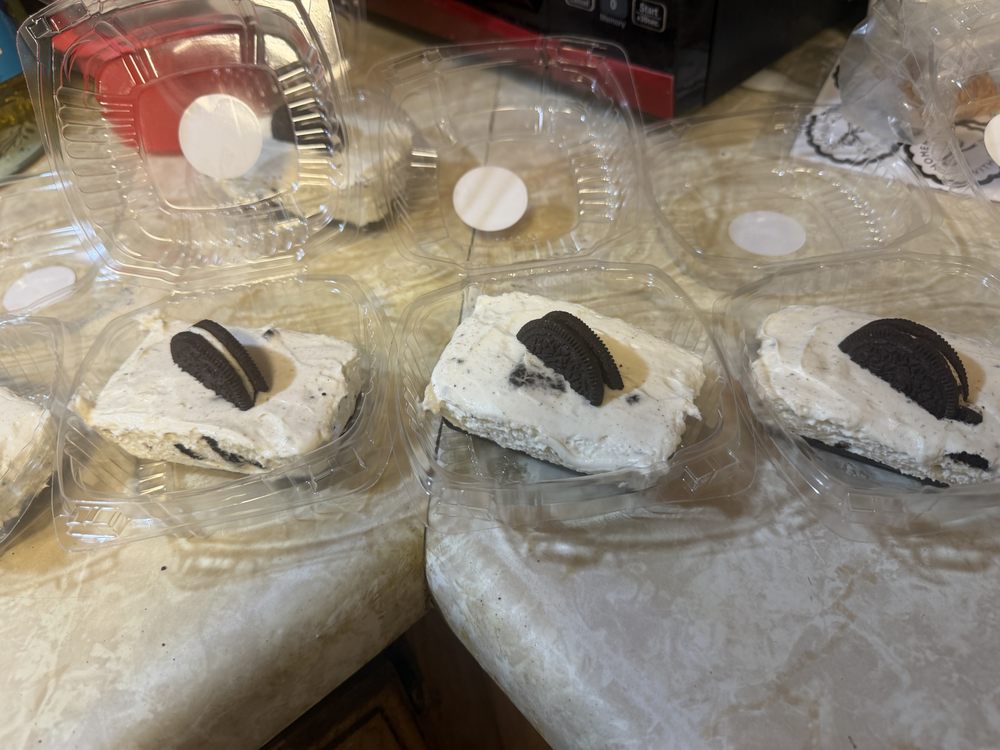 Rosella Bakes Logo