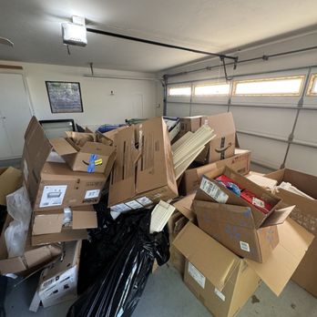 Unko’s Junk Removal - Moving pile of junk - Junk Removal & Hauling Near Me Unko’s Junk Removal - Moving pile of junk - Junk Removal & Hauling Near Me