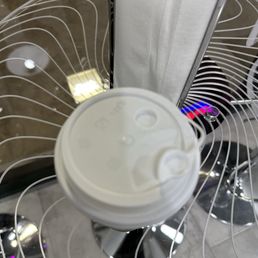The drink cap closes up if you want to reseal