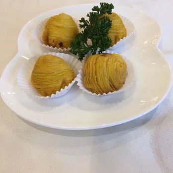 Chef Tony - Yam pastry - Dim Sum Near Me - Richmond, British Columbia