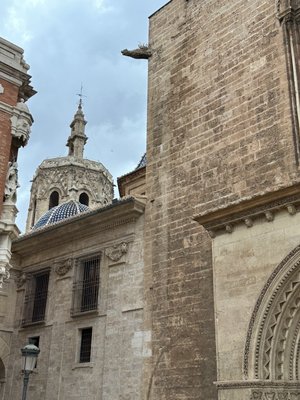 Valencia Cathedral by null
