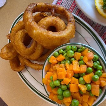 Double T Diner - Side of Onion Ri is w/Peas n Carrots. - Diners Near Me - Laurel, Maryland Double T Diner - Side of Onion Ri is w/Peas n Carrots. - Diners Near Me - Laurel, Maryland