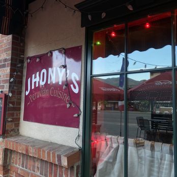 Jhony's Peruvian Cuisine - reflection in window - Peruvian Near Me - Hailey, Idaho