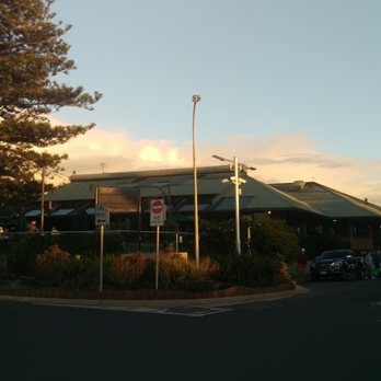 Beach Hotel - Outside - Pubs Near Me - Byron Bay, NSW Beach Hotel - Outside - Pubs Near Me - Byron Bay, NSW