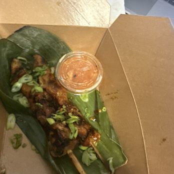 Lucky Tigre - Food Trucks Near Me - Tampa, Florida Lucky Tigre - Food Trucks Near Me - Tampa, Florida