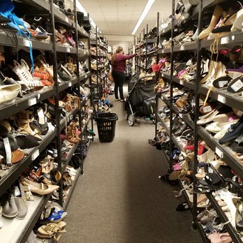 Last Chance Clearance Store - Shoe Stores Near Me - Phoenix, Arizona Last Chance Clearance Store - Shoe Stores Near Me - Phoenix, Arizona