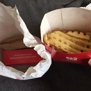Chick-fil-A - Short on the fries much? I didn't touch the bag till I got home and was so upset. - Fast Food Near Me - Orlando, Florida Chick-fil-A - Short on the fries much? I didn't touch the bag till I got home and was so upset. - Fast Food Near Me - Orlando, Florida