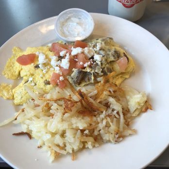 Dalrock Diner - Greek omelet with hash browns - American Near Me - Rowlett, Texas