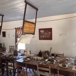 Fanthorp Inn State Historic Site - Dining room