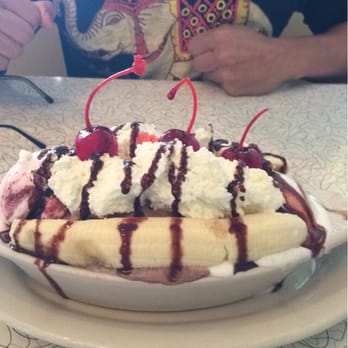 Howley's Restaurant - Banana split! Yumm - Diners Near Me - West Palm Beach, Florida
