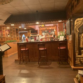 Bangkok Garden - the inside of a restaurant - Thai Near Me - Williamsburg, Virginia Bangkok Garden - the inside of a restaurant - Thai Near Me - Williamsburg, Virginia
