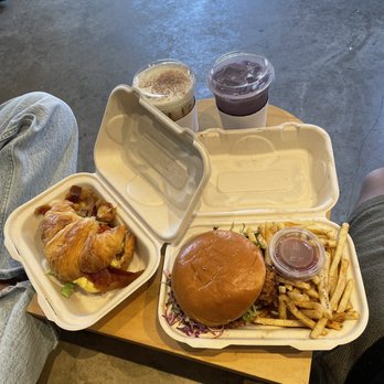 Laveta - You need to come at least 1 time in your life and try the drinks and food. Delight - Coffee & Tea Near Me - Los Angeles, California Laveta - You need to come at least 1 time in your life and try the drinks and food. Delight - Coffee & Tea Near Me - Los Angeles, California