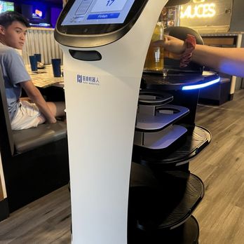 Seoul Korean - Robot server - Korean Near Me - Charlottesville, Virginia