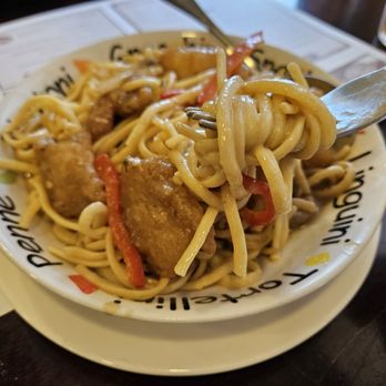 La Piazzetta Ristorante - Lobster sauce pasta with fish fillet - Mediterranean Near Me - Markham, Ontario La Piazzetta Ristorante - Lobster sauce pasta with fish fillet - Mediterranean Near Me - Markham, Ontario
