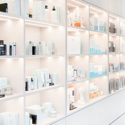 Pacific Derm - Offering scientifically backed skincare.