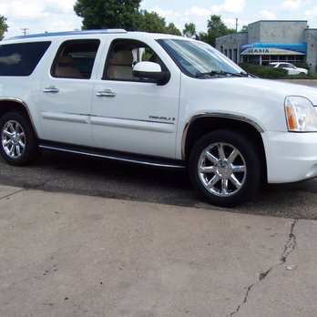Tower Auto Mart - M-956-2007 GMC Yukon Denali-169K Miles-Price:$14,950 - Car Dealers Near Me - Minneapolis, Minnesota