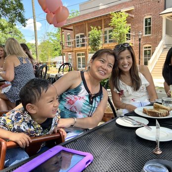 Fellows Cafe - Breakfast & Brunch Near Me - Roswell, Georgia Fellows Cafe - Breakfast & Brunch Near Me - Roswell, Georgia