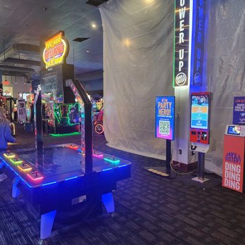 Dave & Buster's Hilliard - American Near Me - Hilliard, Ohio