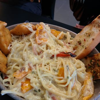 OCCO Kitchen Innes - Vegetable and cheese linguini with ravioli (careful they were a bit spicy) and garlic bread. - Tapas/Small Plates Near Me - Ottawa, Ontario OCCO Kitchen Innes - Vegetable and cheese linguini with ravioli (careful they were a bit spicy) and garlic bread. - Tapas/Small Plates Near Me - Ottawa, Ontario