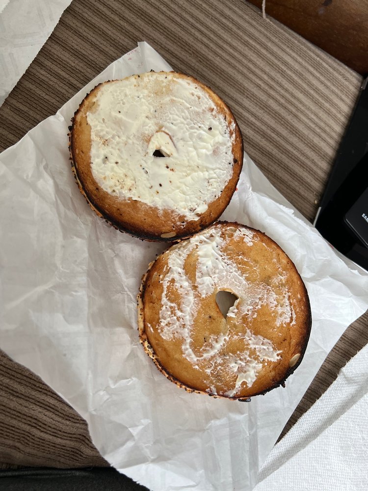 DUNKIN’ Updated October 2024 14 Reviews 1090 Long Pond Rd