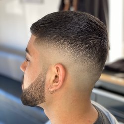Fine Line BarberStudio 
