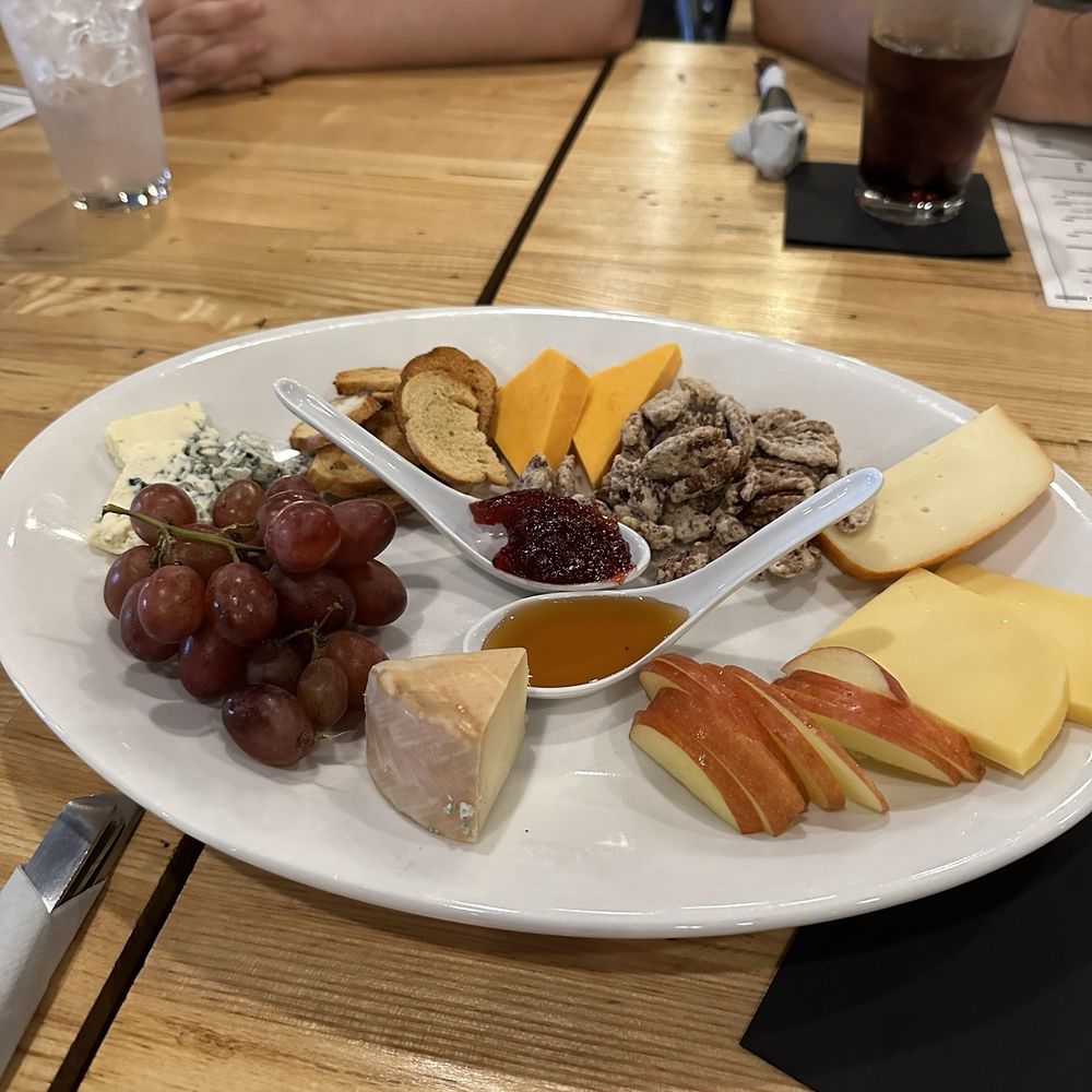 Grind - Cheese board - Cocktail Bars Near Me - Boyertown, Pennsylvania