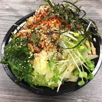 Ahipoki - White rice bowl with octopus and tuna with everything. - Poke Near Me - Chandler, Arizona Ahipoki - White rice bowl with octopus and tuna with everything. - Poke Near Me - Chandler, Arizona