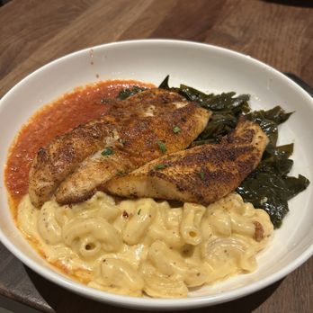 Sweet T's Restaurant + Bar - Blackened catfish - Southern Near Me - Windsor, California