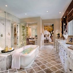 Davidson Communities - The master bath by Davidson Communities.