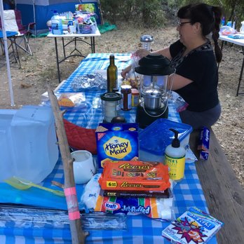 Leo Carrillo Campground - Nice wooden tables - Beaches Near Me - Malibu, California