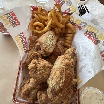 Lemon Crab - Salt and pepper chicken wings - Seafood Near Me - Hayward, California Lemon Crab - Salt and pepper chicken wings - Seafood Near Me - Hayward, California