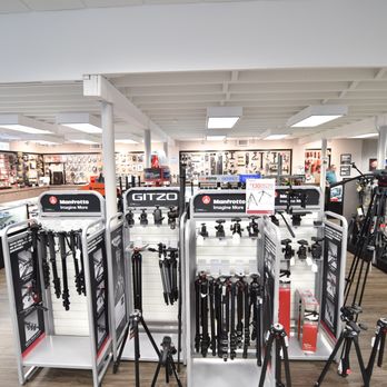 Roberts Camera - Photography Stores & Services Near Me - Indianapolis, Indiana Roberts Camera - Photography Stores & Services Near Me - Indianapolis, Indiana