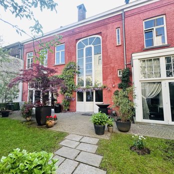 St Jacobs Bed & Breakfast - Courtyard - Bed & Breakfast Near Me - WV, VWV